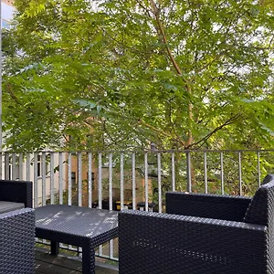  Apartment Stilvoller Altbau Mit Balkon - 10 Min To Center