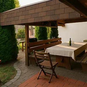 gesamtes-haus-mit-garten-100-privatsphare.vienna-besthotels.com/